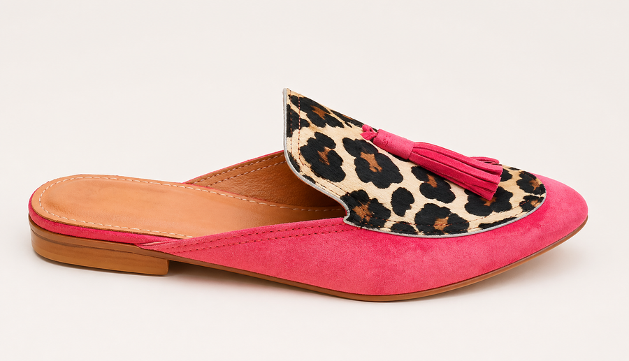 Pink leather mule leopard pattern