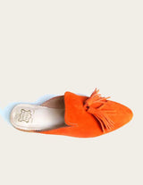 Pointed suede leather mule with tassel