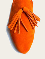 Pointed suede leather mule with tassel