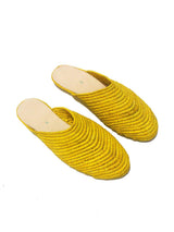 Yellow and handwoven raffia mule with raffia