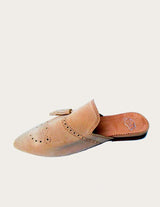 Beige leather mule with tassel