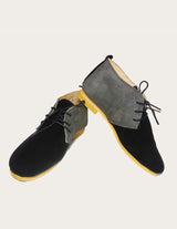 Grey leather chukka boot two-tone