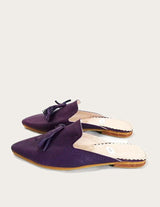 Violet leather mule with tassel